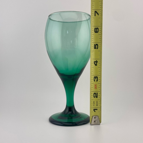 Vintage, Juniper Green, Teardrop Wine/Water Glass by Libbey - Picture 5 of 6